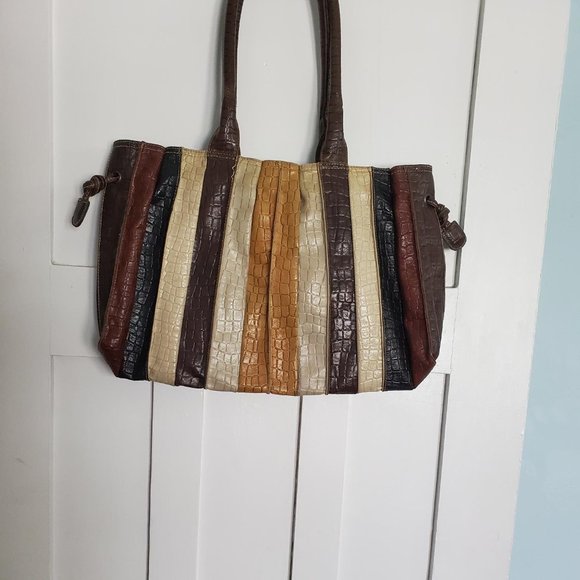 Striped Purse - Picture 2 of 6